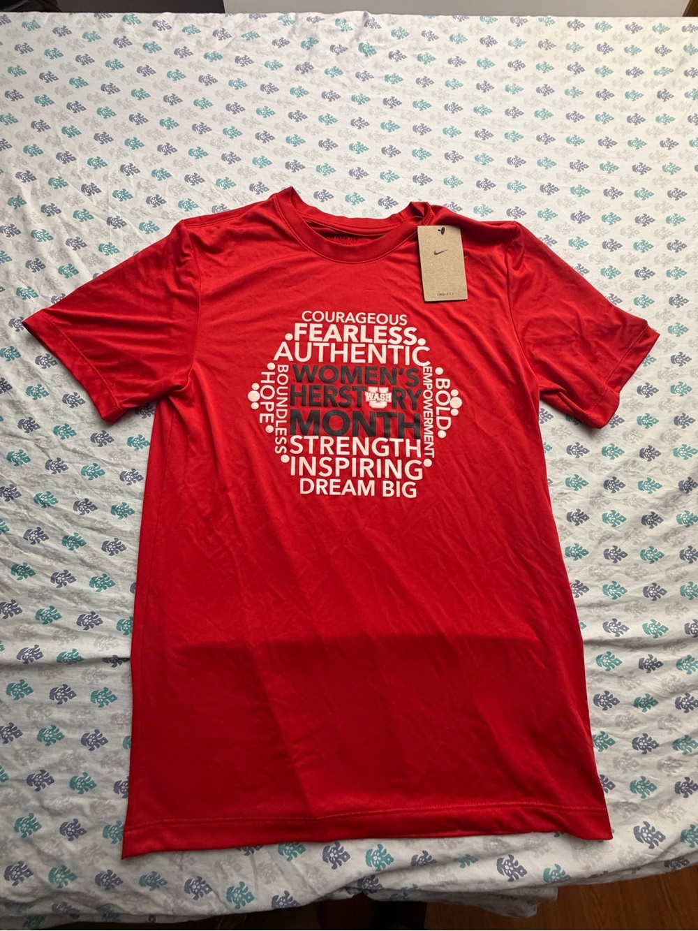 Nike Red Short Sleeve Women's Graphic Tee